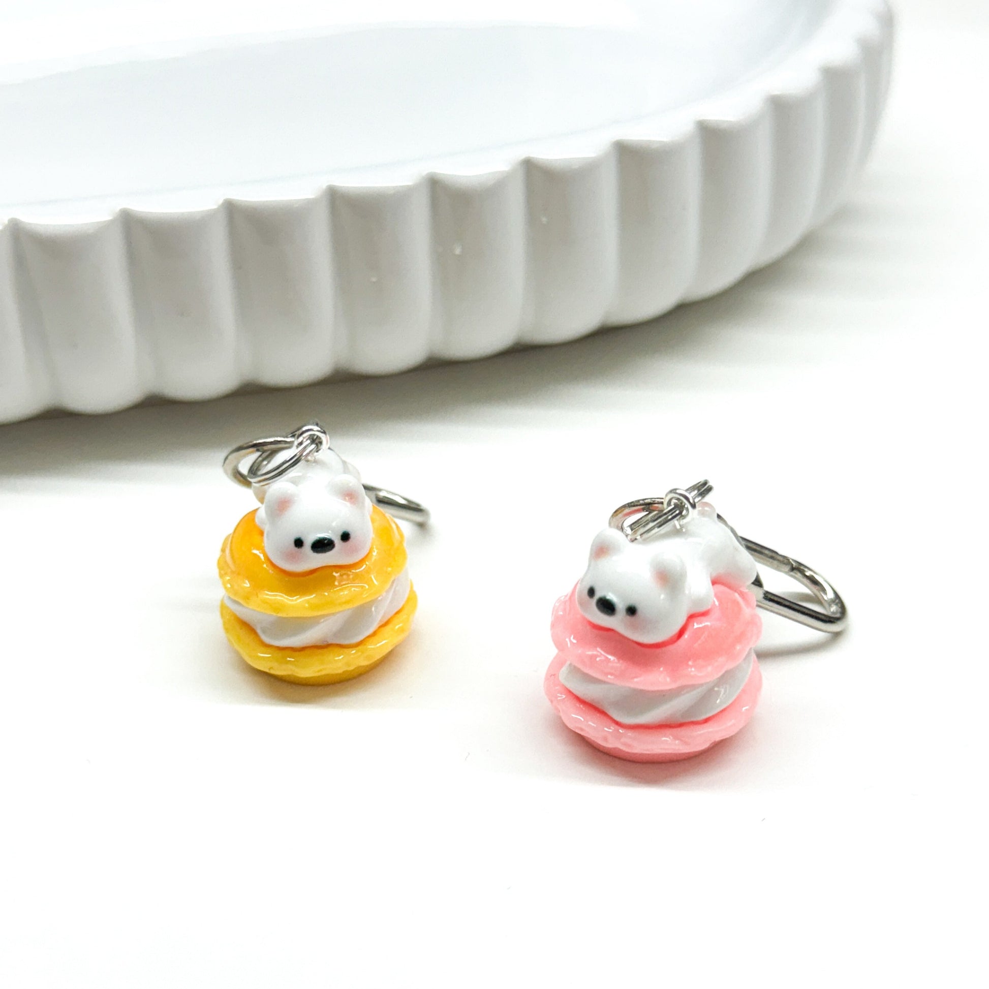bear macaron | keychain