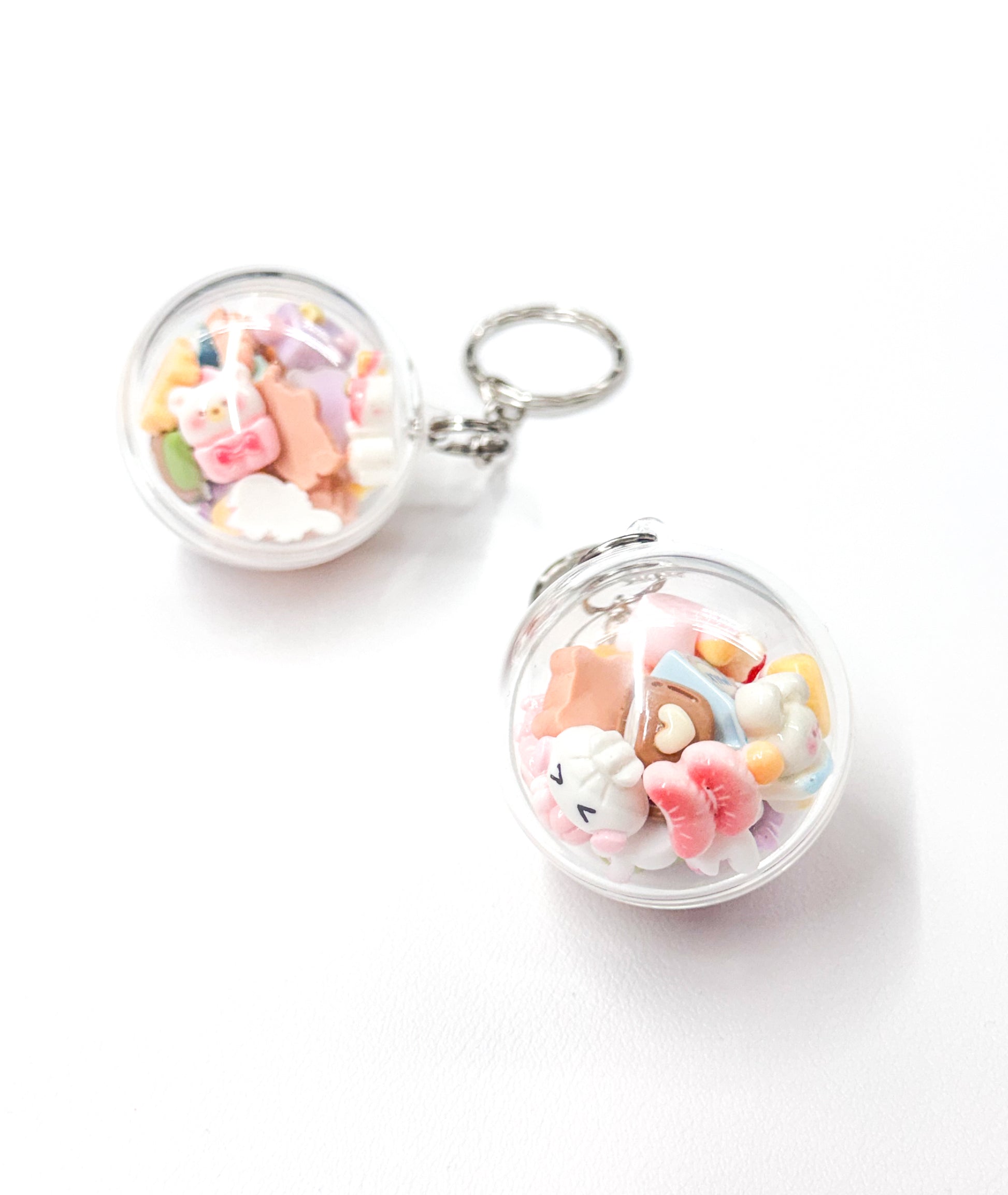 shake-it charm capsule keychain