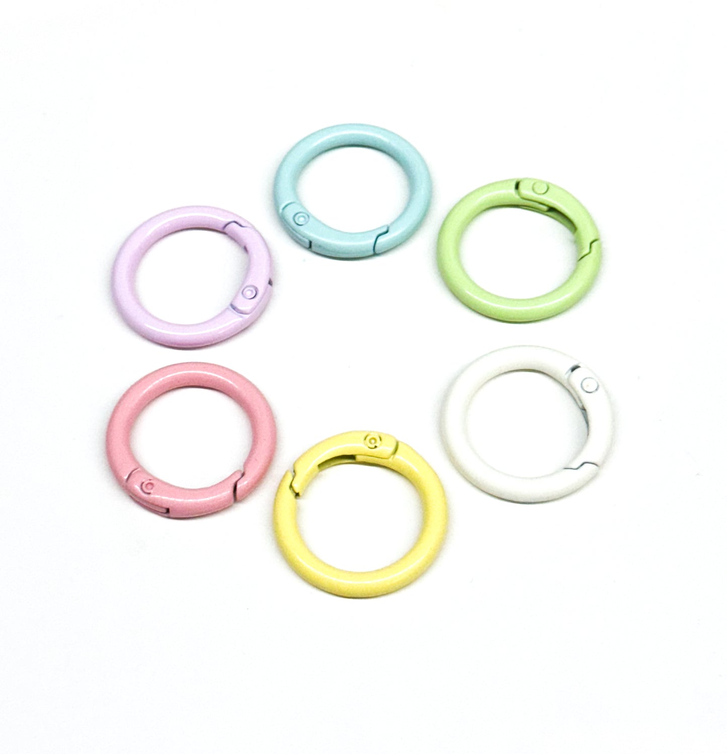 Pastel Clasp