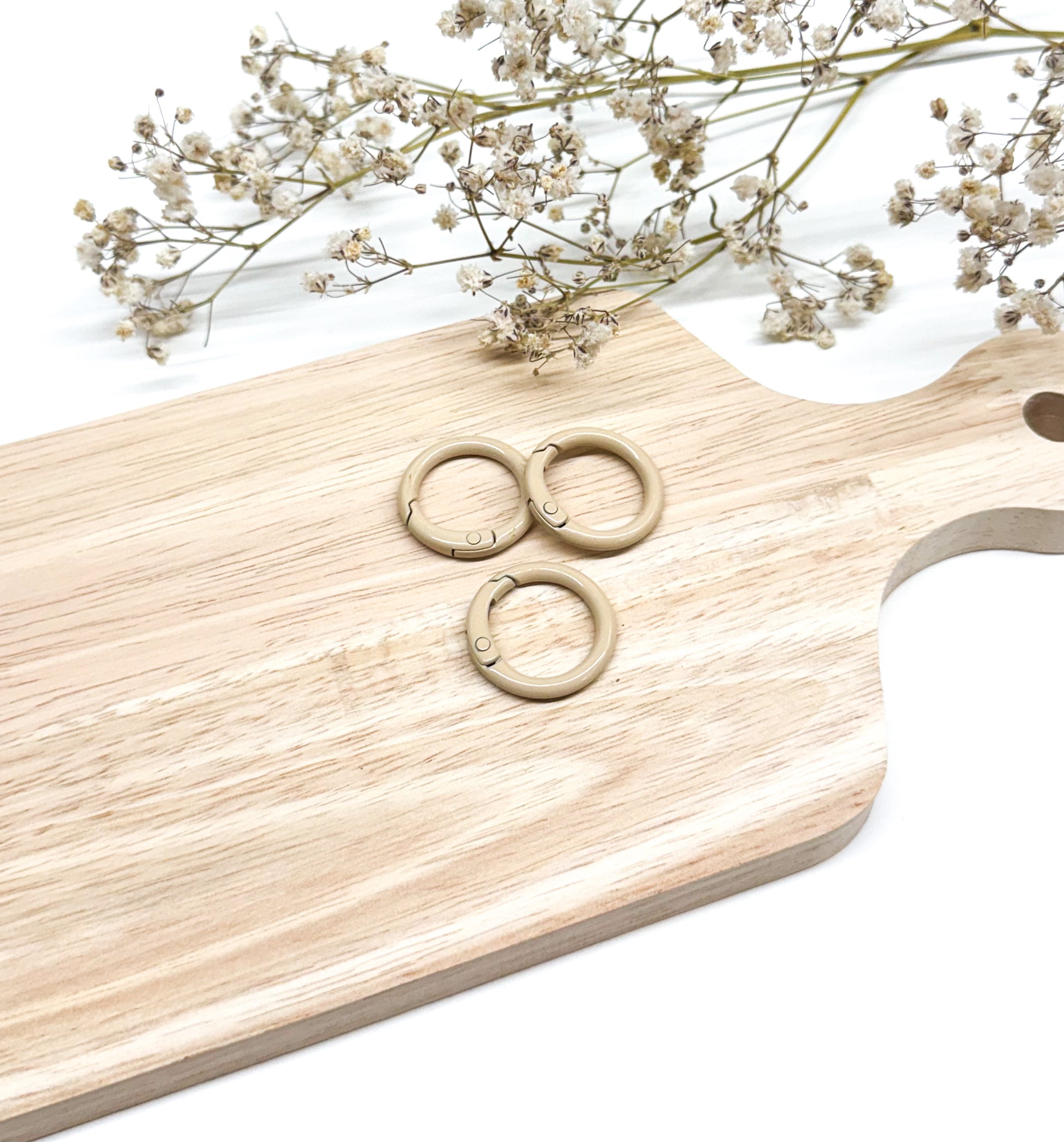 O-Ring Clasp - Beige